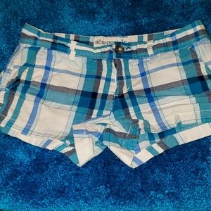 AEROPOSTAL PLAID SHORTS